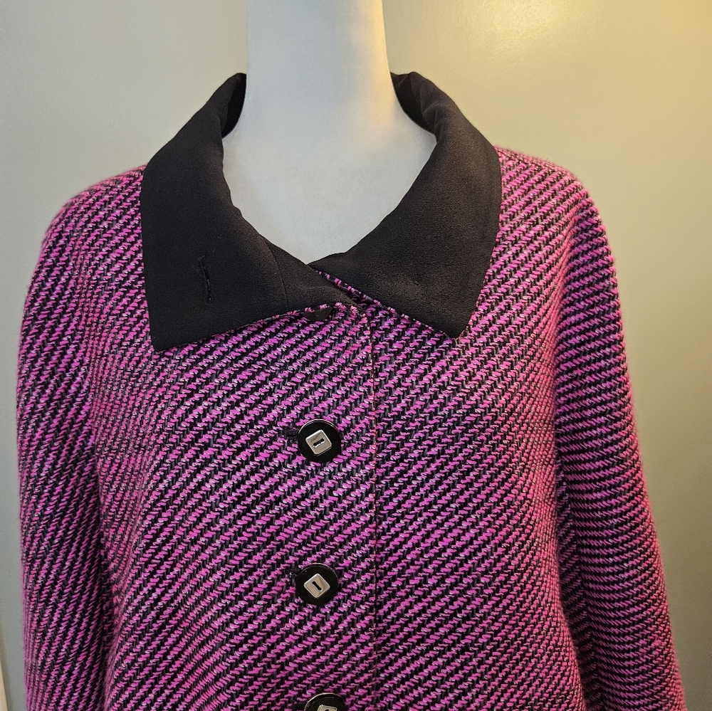 Escada Pink and Black Houndstooth Cape Jacket Virgin Wool Women's Size 38 - Picture 6 of 11